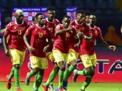REFLEXIONS SUR LE SYLI NATIONAL : pas de fond de jeu!